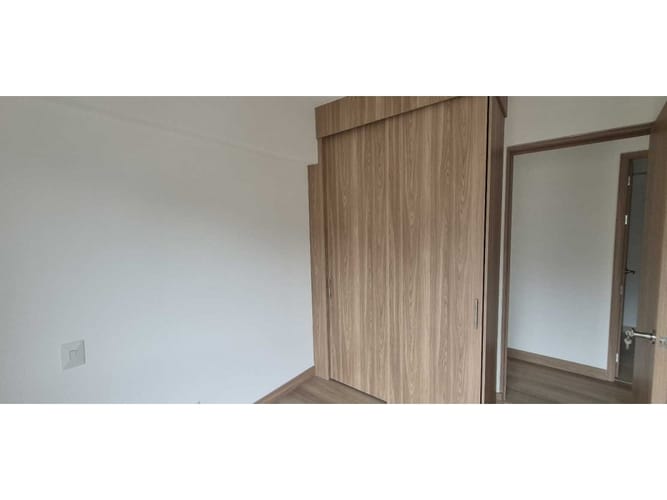 Apartamento en venta en Centro, La Estrella · foto 7 de 17