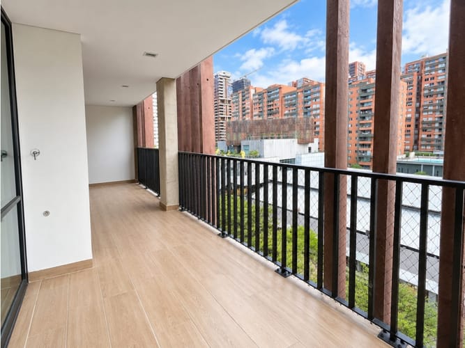Apartaestudio en venta en Ciudad Del Río, Medellín, 85 m² · foto 3 de 13