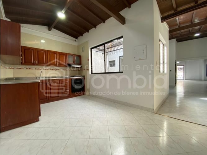 Casa en venta en La Magnolia, Envigado, 186 m² · foto 4 de 14