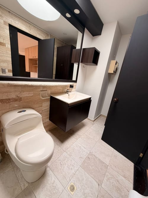 Apartaestudio en venta en Santa Barbara, Bogotá, 55 m² · foto 13 de 16