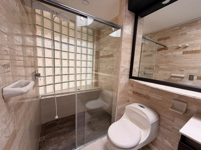 Apartaestudio en venta en Santa Barbara, Bogotá, 55 m² · foto 15 de 16