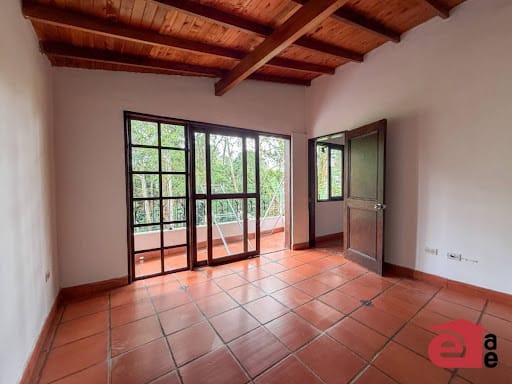 Finca en arriendo en Zuñiga, Medellín, 280 m² · foto 4 de 24