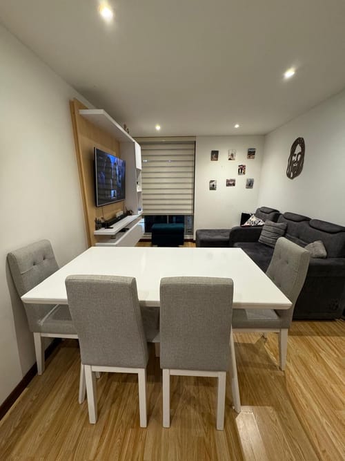 Apartamento de 2 alcobas en venta en El Pino, Bogotá, 61 m² · foto 3 de 9