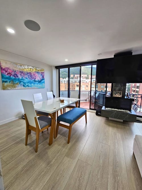 Apartamento de 2 alcobas en venta en Multicentro, Bogotá, 139 m² · foto 2 de 21