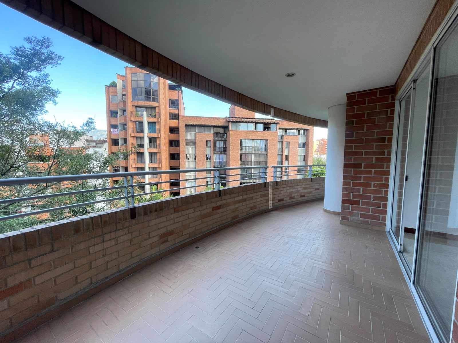 Apartamento en arriendo en Laureles, Medellín · foto 6 de 20