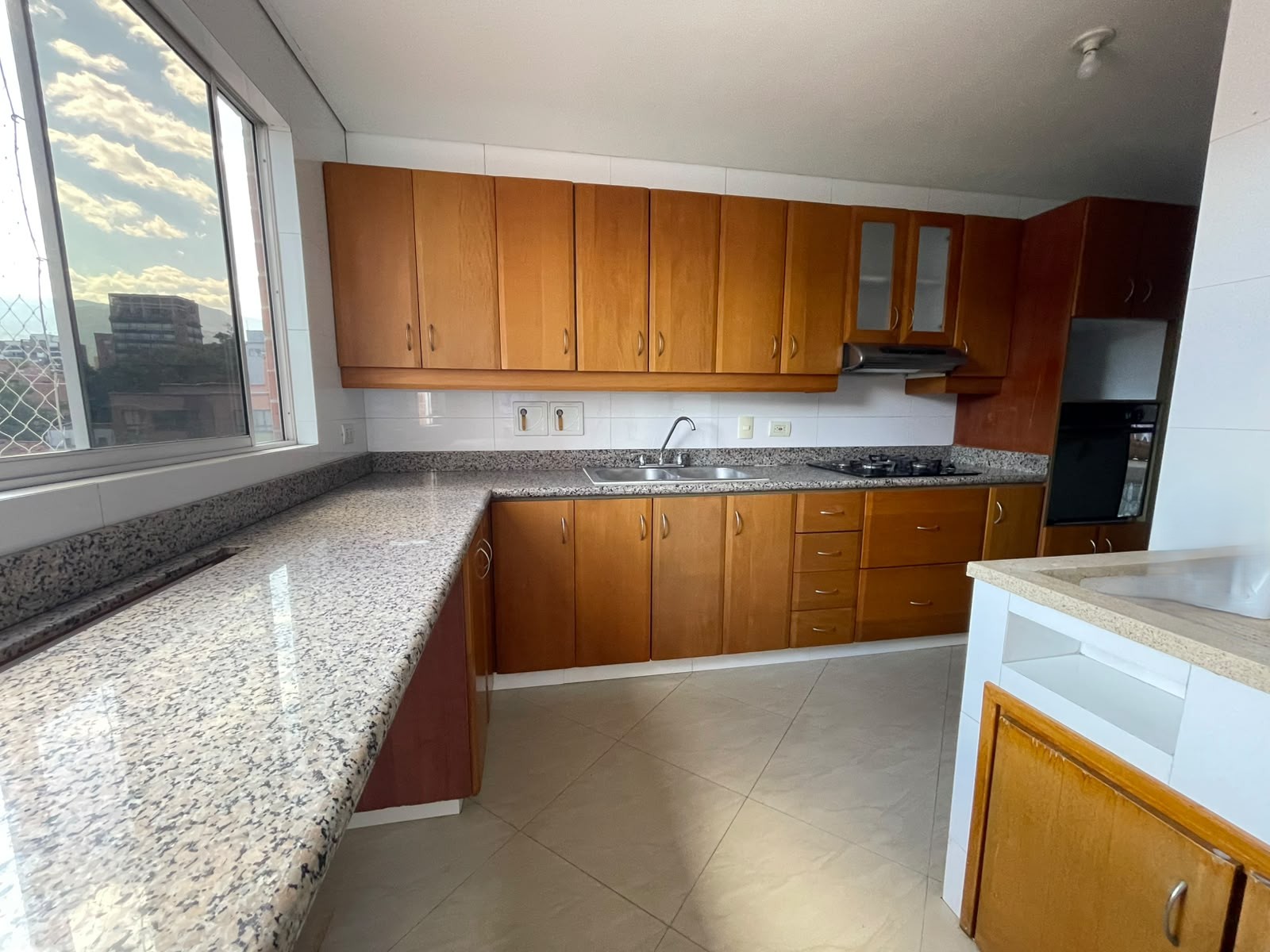 Apartamento en arriendo en Laureles, Medellín · foto 8 de 20