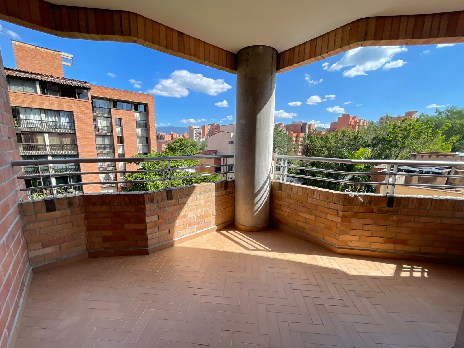 Apartamento en arriendo en Laureles, Medellín · foto 18 de 20