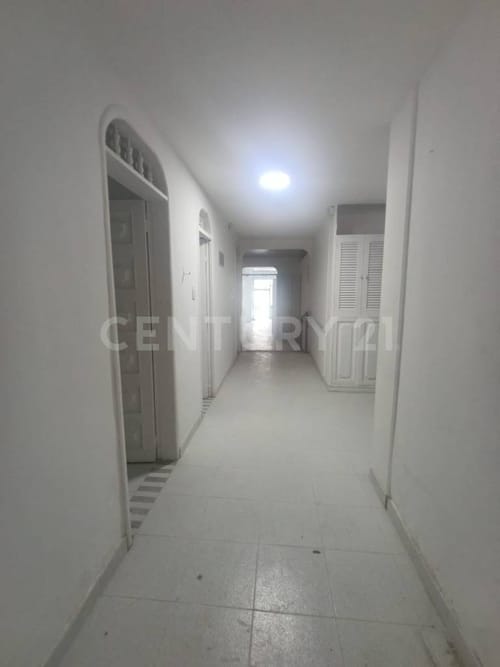 Casa de 8 alcobas en venta en Barzal Bajo Sur, Villavicencio, 250 m² · foto 6 de 18