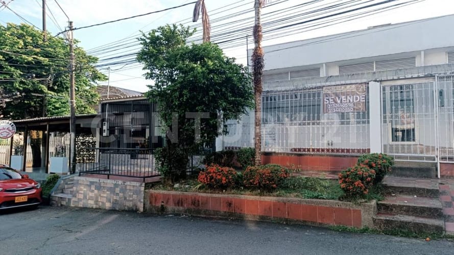 Casa de 8 alcobas en venta en Barzal Bajo Sur, Villavicencio, 250 m² · foto 9 de 18