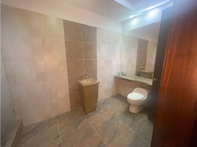 Casa de 3 alcobas en venta en El Castillo, Jamundí, 190 m² · foto 10 de 17