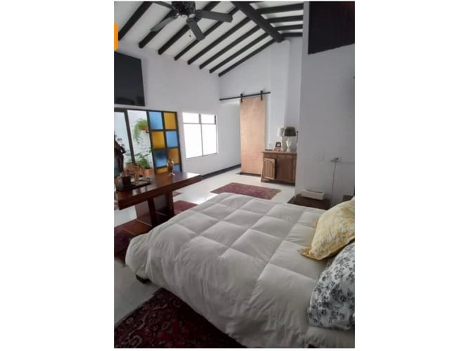 Apartamento de 6 alcobas en venta en Laureles, Medellín, 320 m² · foto 8 de 17
