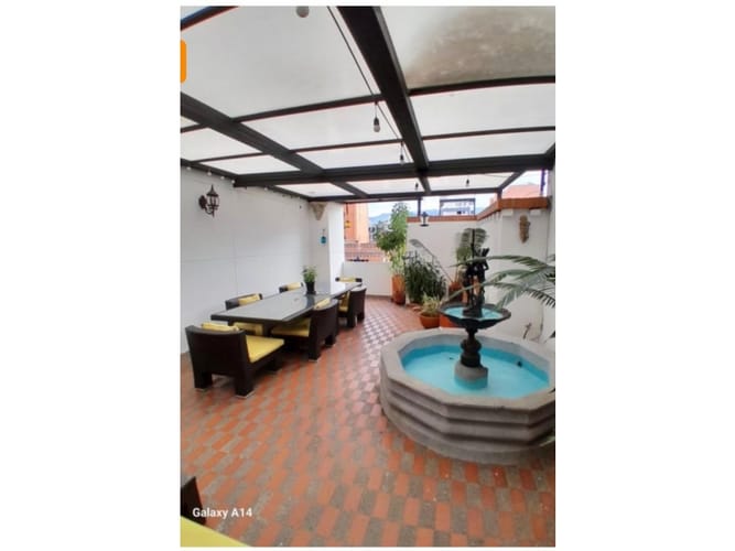 Apartamento de 6 alcobas en venta en Laureles, Medellín, 320 m² · foto 16 de 17
