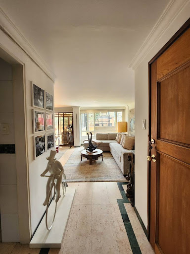 Apartamento en venta en Los Rosales, Bogotá · foto 18 de 19