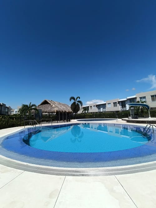 Casa de 3 alcobas en venta en Ricaurte, 98 m² · foto 3 de 10