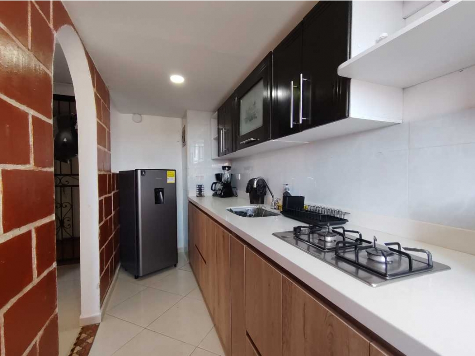Apartamento en venta en Calasanz, Medellín · foto 2 de 13