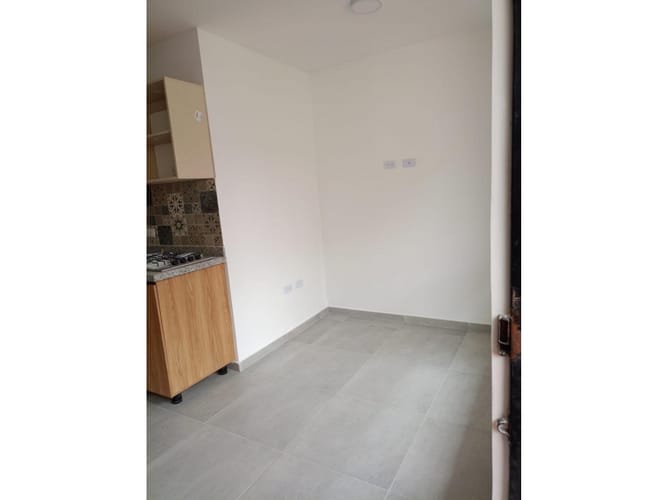 Apartamento de 2 alcobas en venta en Puerto Madero, Girón, 43 m² · foto 3 de 24