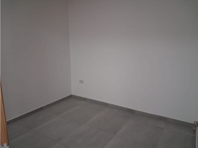 Apartamento de 2 alcobas en venta en Puerto Madero, Girón, 43 m² · foto 20 de 24