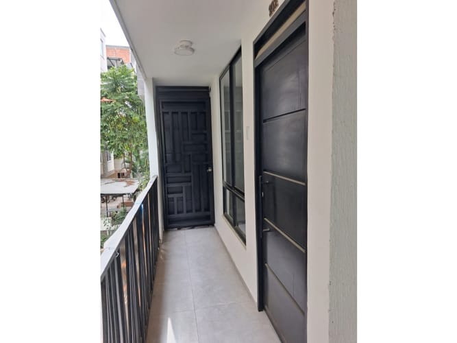 Apartamento de 2 alcobas en venta en Puerto Madero, Girón, 43 m² · foto 24 de 24