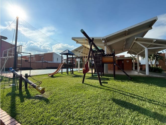 Casa de 3 alcobas en venta en Ciudad Country, Jamundí, 185 m² · foto 4 de 24