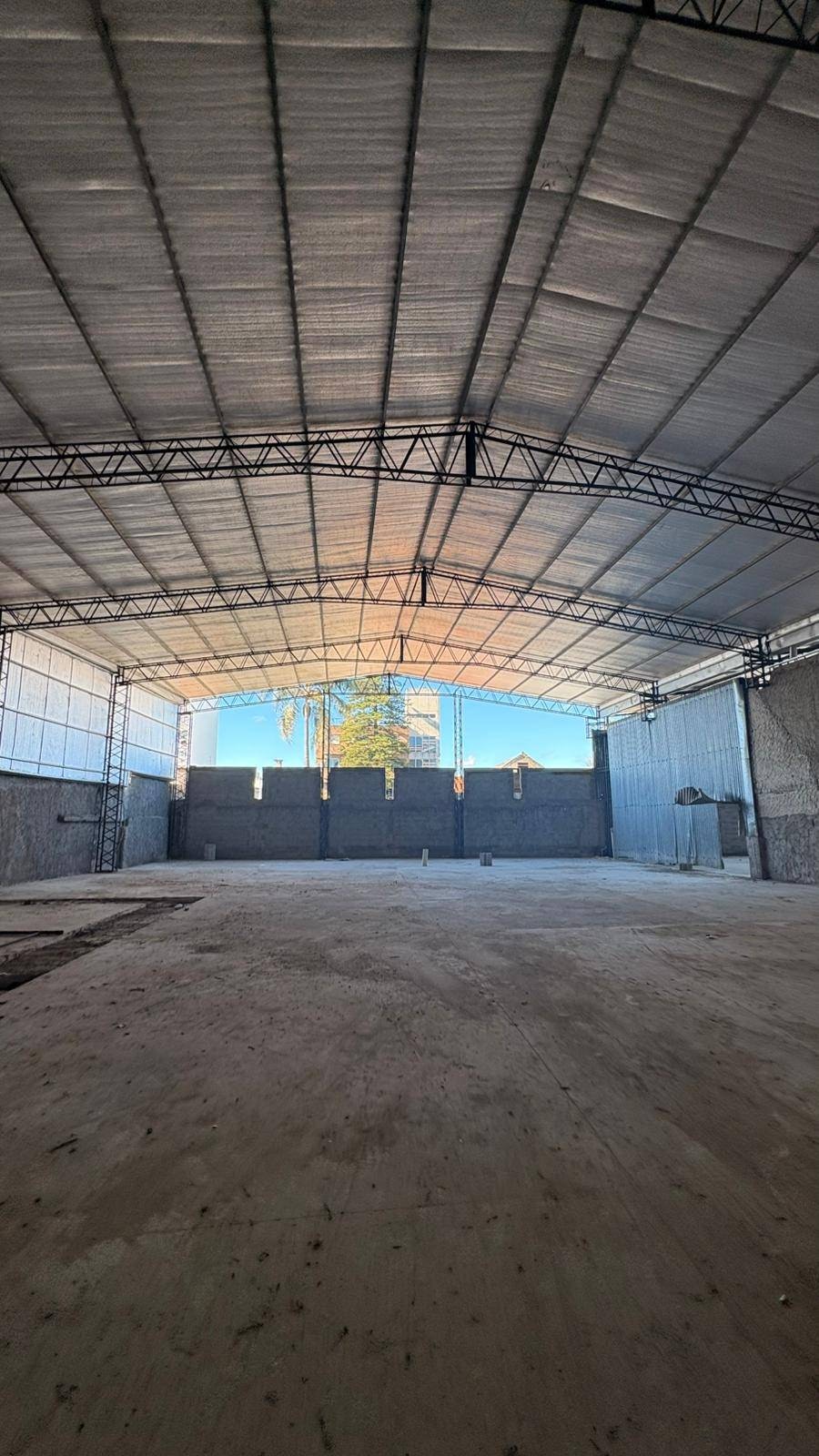 Galpón en alquiler de 1300m2 ubicado en Capurro · Foto 2