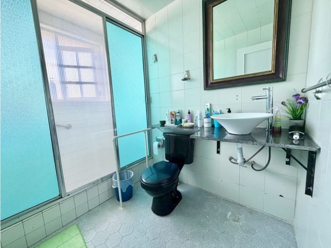 Casa de 7 alcobas en venta en Santa Ana Oriental, Bogotá, 537 m² · foto 23 de 24