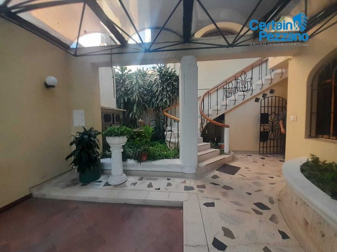Casa de 7 alcobas en venta en Altos De Riomar, Barranquilla, 606 m² · foto 2 de 21