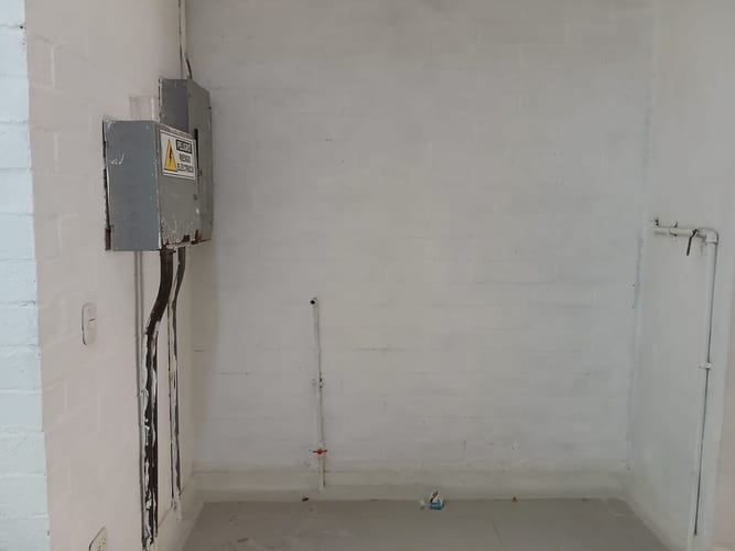 Local en venta en Cristo Rey, Medellín, 43 m² · foto 6 de 6