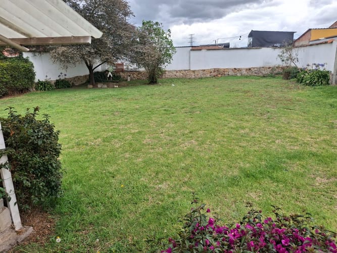 Casa de 2 alcobas en venta en La Moya, Cota, 840 m² · foto 2 de 6