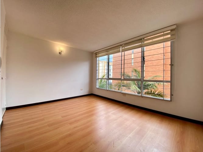 Apartamento de 3 alcobas en venta en Cr. Reservado Nogales De Cajica, Cajicá, 55 m² · foto 3 de 24