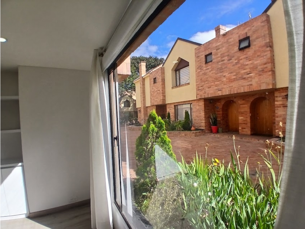 Casa en venta en Colina Campestre, Bogotá · foto 5 de 24