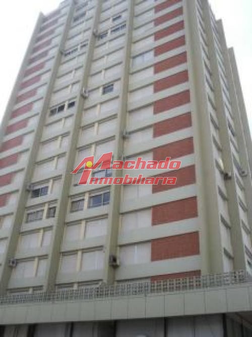 Apartamento de 3 dormitorios en alquiler , Punta del este . torre de las américas , Península · Foto 6