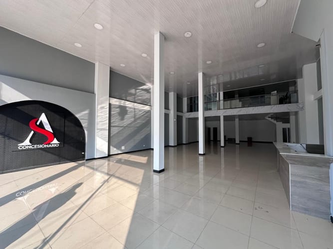 Local en arriendo en Santa Anita, Cali, 345 m² · foto 4 de 13