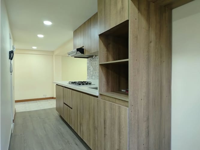 Apartamento en venta en Los Naranjos, Medellín · foto 4 de 15