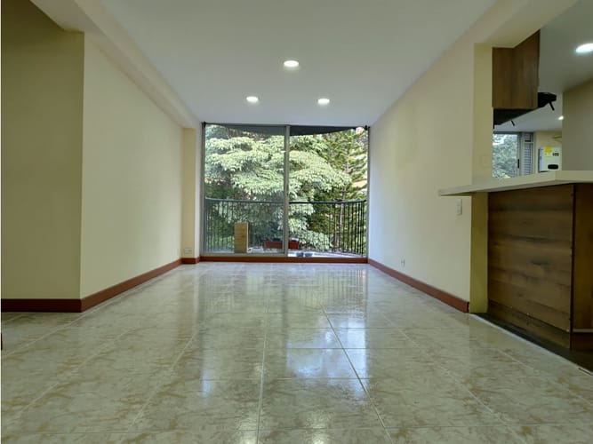 Apartamento en venta en Los Naranjos, Medellín · foto 6 de 15