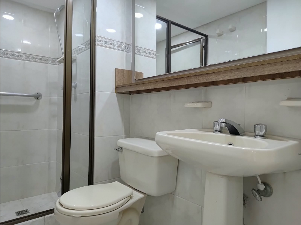 Apartamento en venta en Los Naranjos, Medellín · foto 8 de 15