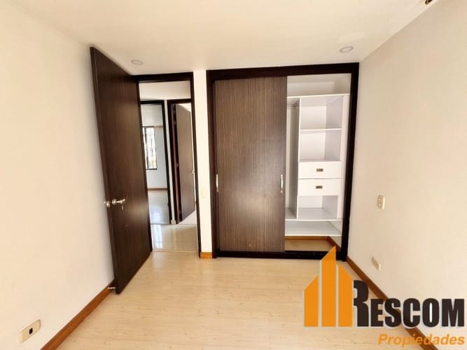Apartamento de 3 alcobas en venta en El Faro, Rionegro, 825 m² · foto 10 de 17