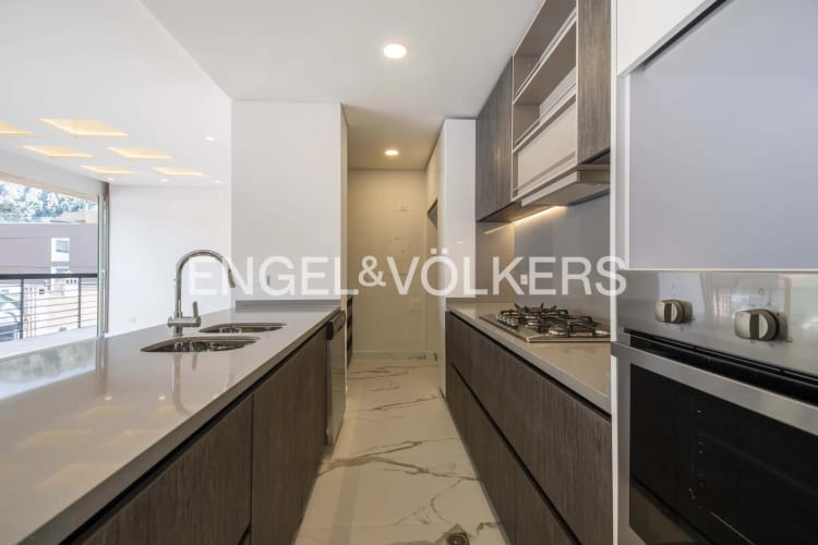 Apartamento de 3 alcobas en venta en Chicó Reservado, Bogotá, 173 m² · foto 6 de 24