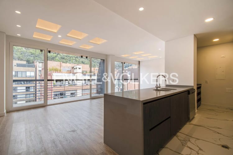 Apartamento de 3 alcobas en venta en Chicó Reservado, Bogotá, 173 m² · foto 2 de 24