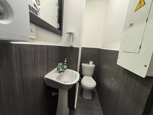 Local en arriendo en Cordoba, Medellín, 42 m² · foto 5 de 5
