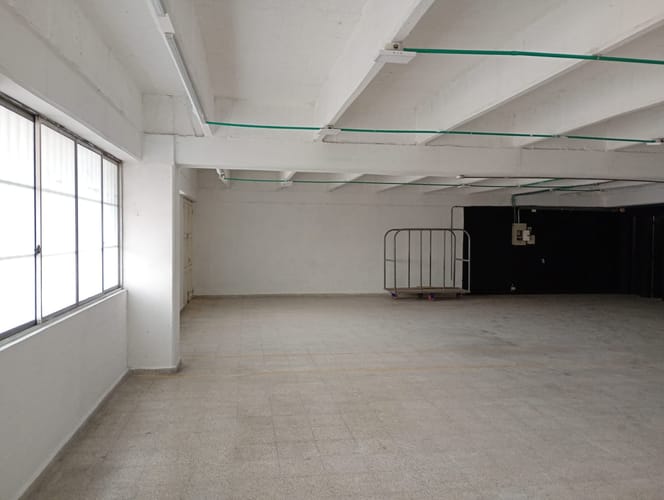 Bodega en arriendo en Viviendas Del Sur, Itagüí, 212 m² · foto 2 de 14