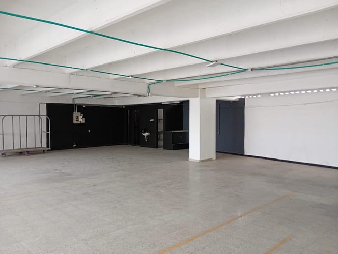 Bodega en arriendo en Viviendas Del Sur, Itagüí, 212 m² · foto 4 de 14