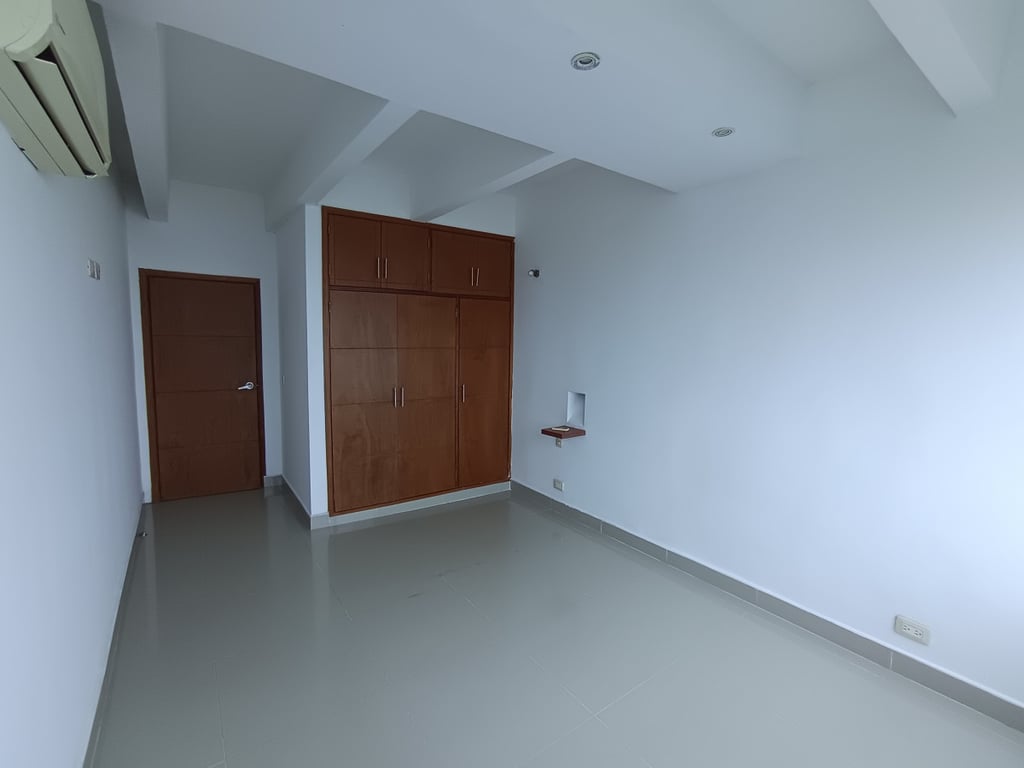 Apartamento en arriendo en El Laguito, Cartagena · foto 5 de 11