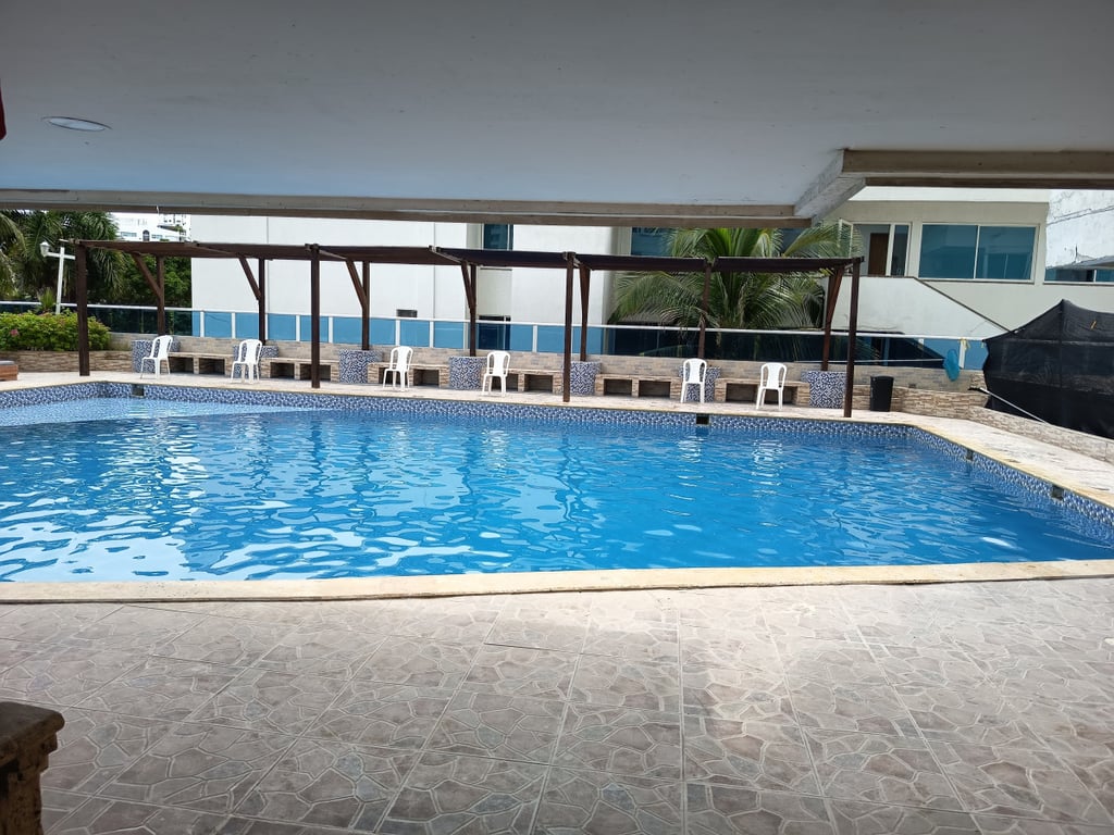 Apartamento en arriendo en El Laguito, Cartagena · foto 10 de 11