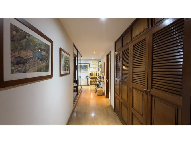 Apartamento de 3 alcobas en venta en El Nogal, Bogotá, 161 m² · foto 7 de 24