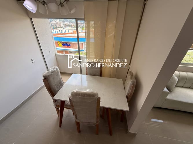 Apartamento de 3 alcobas en venta en Coaviconsa, Bucaramanga, 64 m² · foto 2 de 12