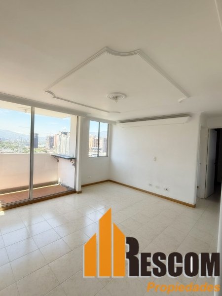 Apartamento en arriendo en Loma De San Julian, Medellín · foto 7 de 13