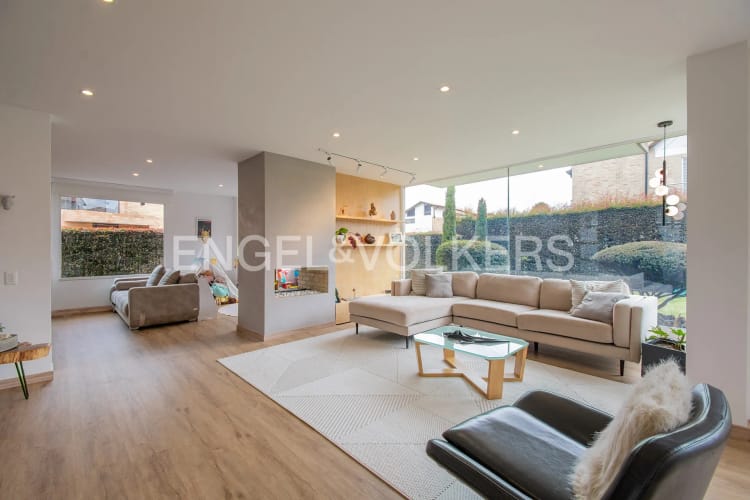 Casa de 3 alcobas en venta en Las Juntas, Chía, 253 m² · foto 2 de 20