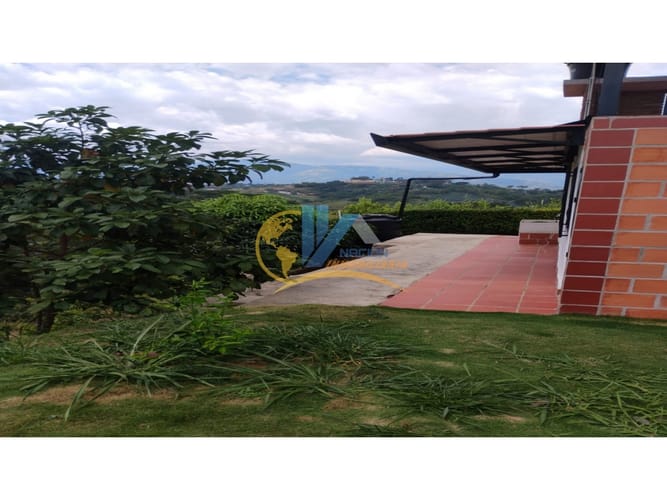 Casa de 1 alcoba en venta en Llaneras, Bucaramanga, 1373 m² · foto 6 de 16
