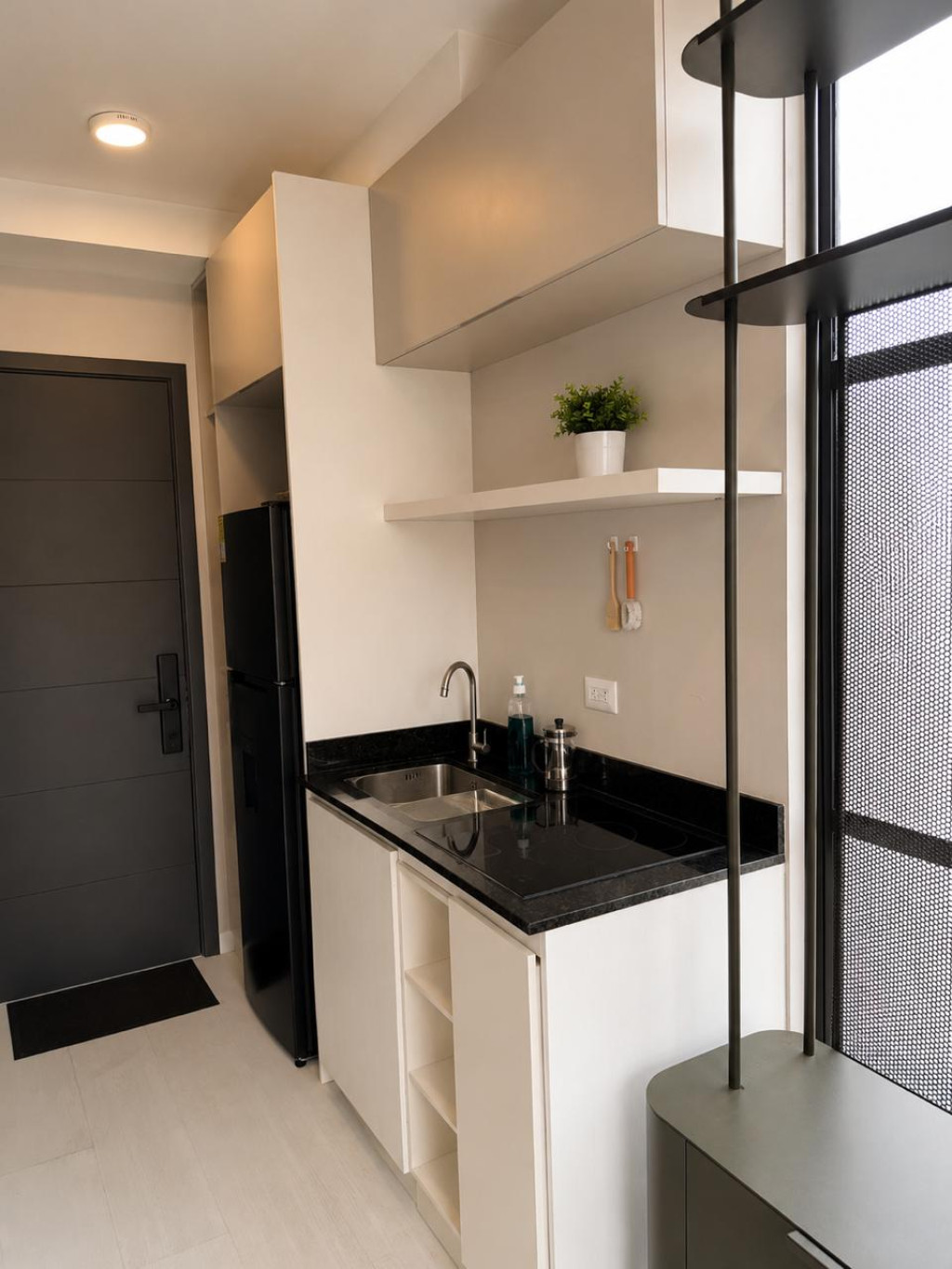 Apartaestudio en arriendo en Los Rosales, Bogotá · foto 2 de 11