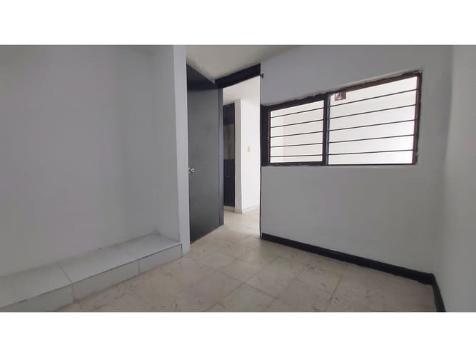 Casa de 6 alcobas en venta en Los Guayacanes, Cali, 125 m² · foto 7 de 24